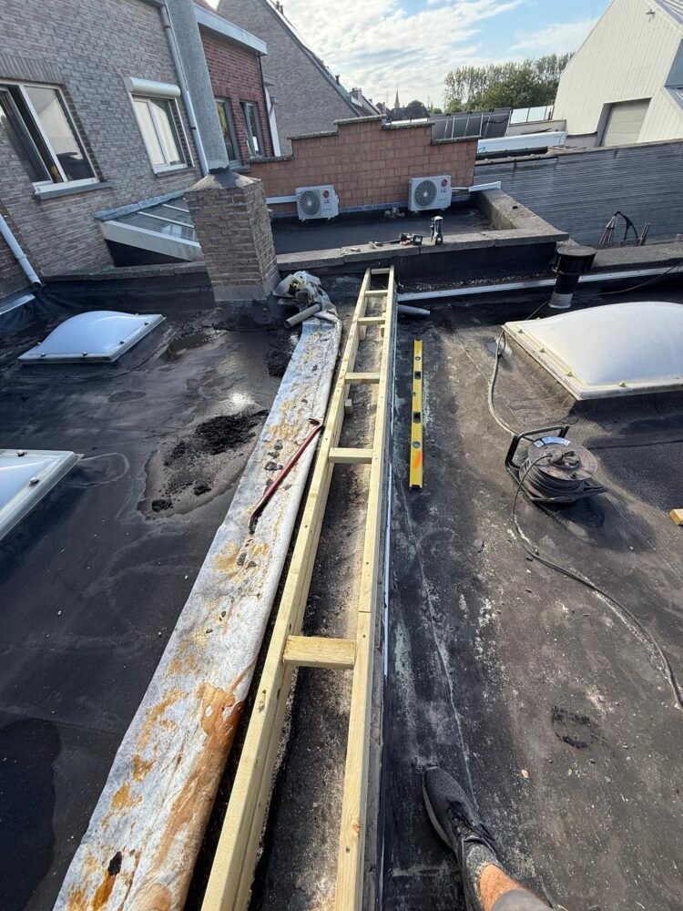 plat dak renovatie Kallo | MC Construct