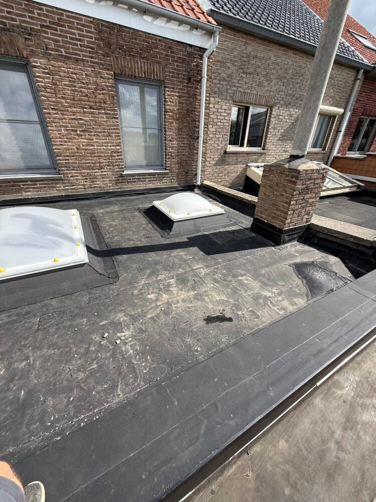 plat dak renovatie Kallo | MC Construct