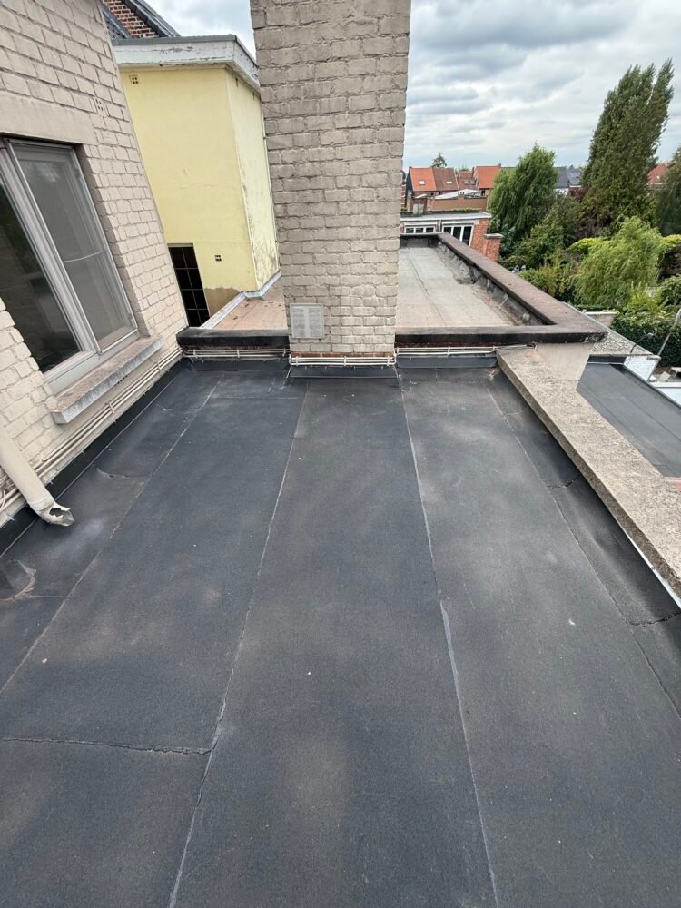 platdak renovatie sint niklaas roofing | MC Construct